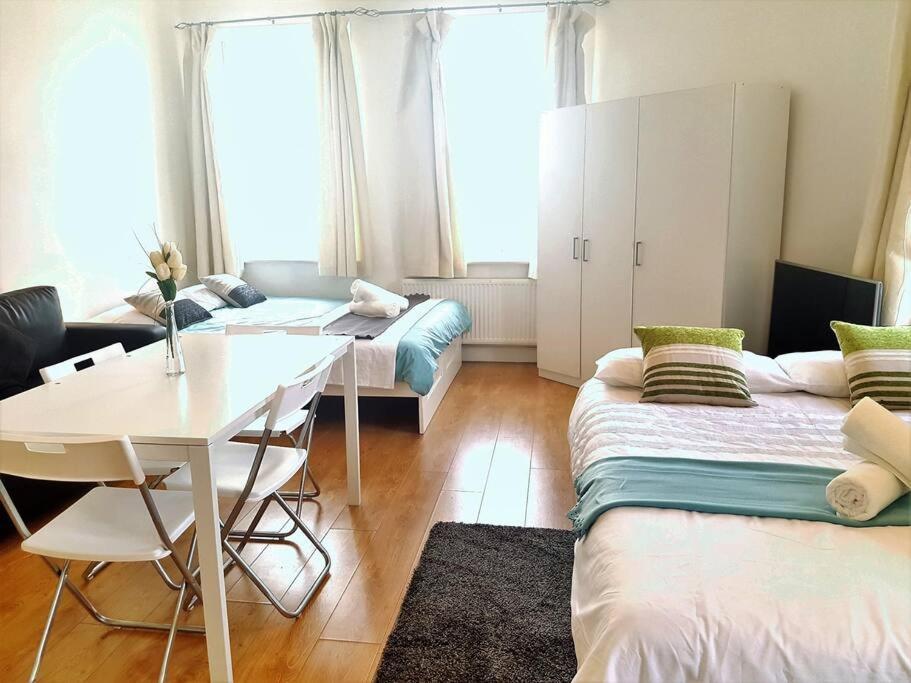 Excellent Studio Flat In Londyn Zewnętrze zdjęcie