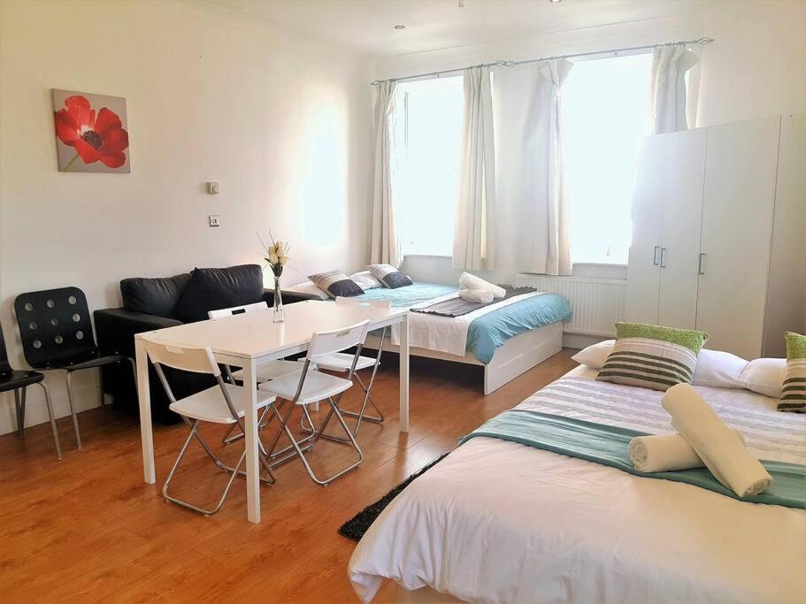 Excellent Studio Flat In Londyn Zewnętrze zdjęcie